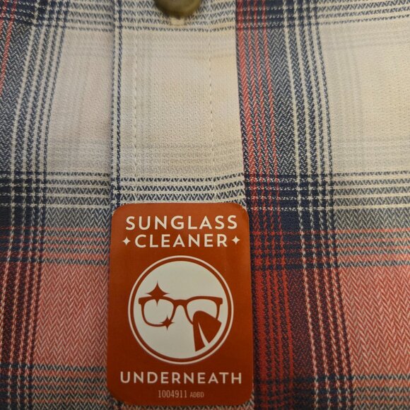 Wrangler Men's XL Soft Red And White Plaid Long-Sleeve Button-Down Shirt NWT - Picture 3 of 5